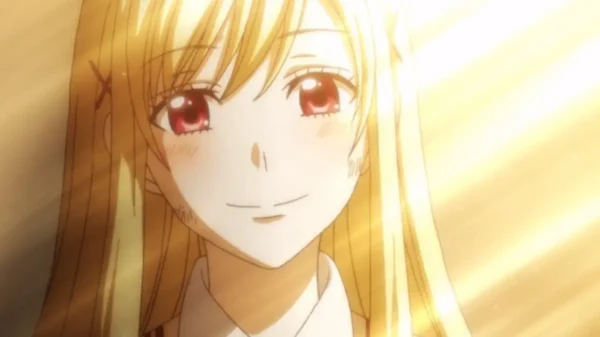 Urara Shiraishi from Yamada-kun and the Seven Witches smiling softly in warm sunlight.